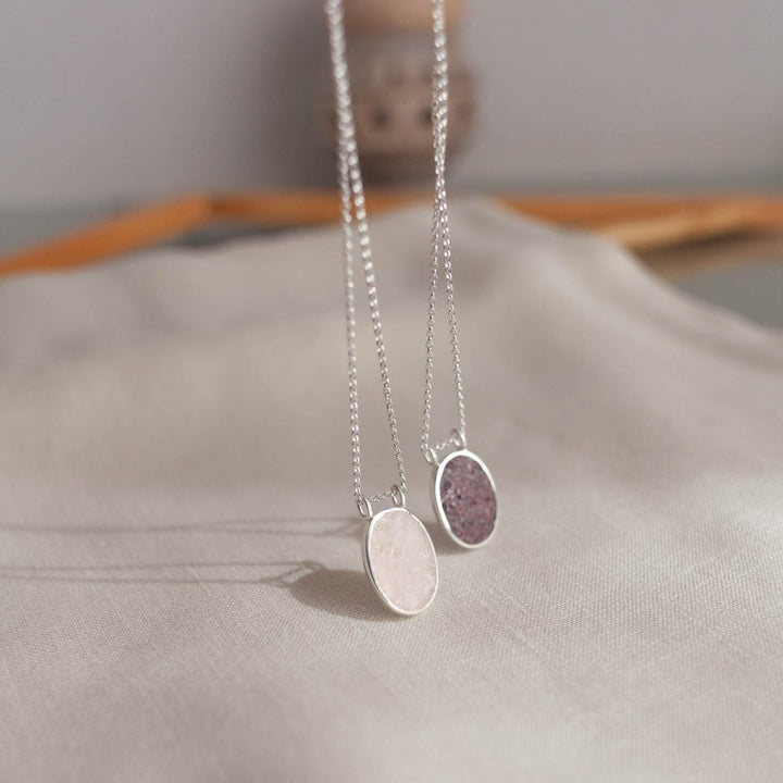  - Amuleto Andar com Fé - quartzo rosa + granada - Ateliê Camila Lovisaro