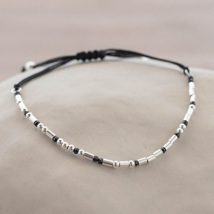  - Pulseira Decifra - me - Causa Comigo - Ateliê Camila Lovisaro